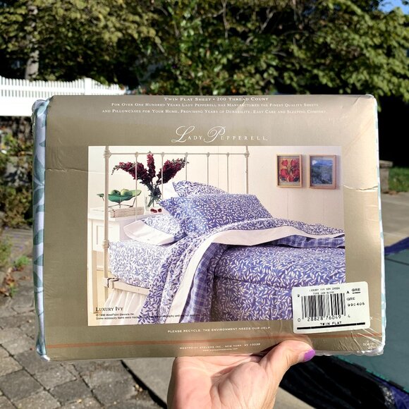 Luxury Ivy Twin Flat Sheet - Picture 4 of 7